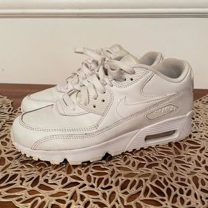 Nike Air Max White Youth Size 5